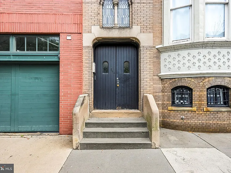 265 S 22nd St #3R — Photo 2