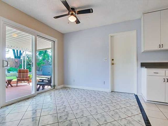 3rd image of 6925 Cowles Mountain Blvd