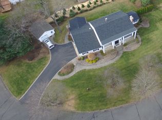 122 Willow Brook Rd, Longmeadow, MA 01106