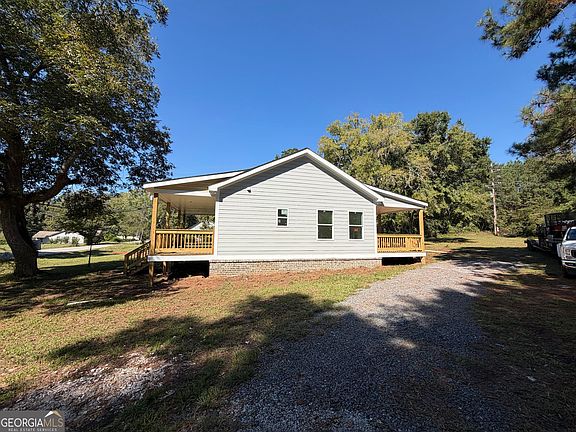 2nd image of 31 Gilmore Rd