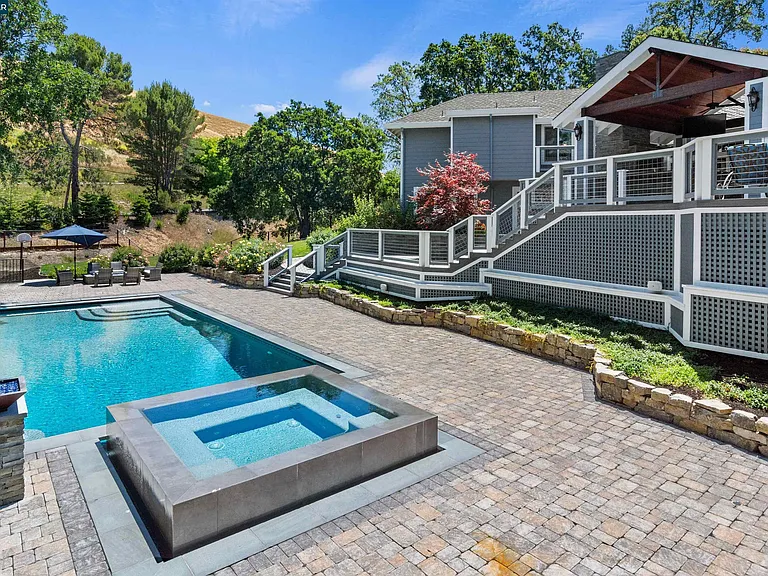 2324 Saddleback Dr — Photo 78