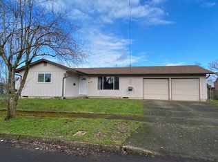 415 E Rose St, Lebanon, OR 97355
