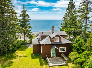 31 Gardner Ln, Saint George, ME 04860
