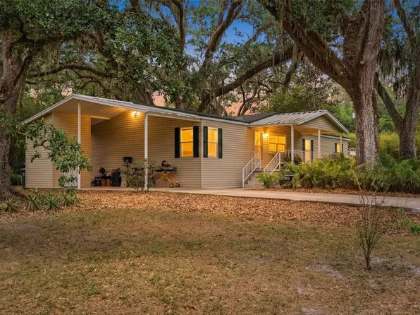 9101 Wood Terrace Dr, Tampa, FL 33637