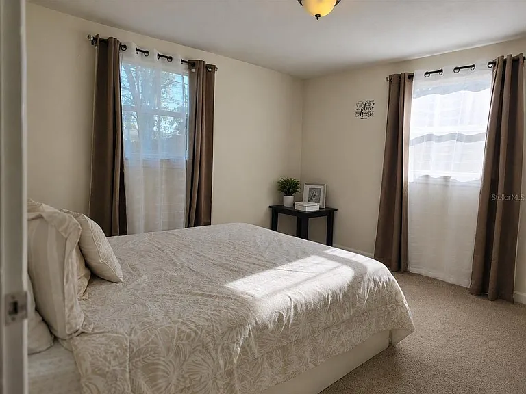 4823 Longwood Ave — Photo 17