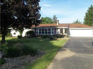 21 S Scotland Ln, New Castle, PA 16101