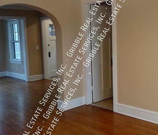 4th image of 2021 2nd Ave