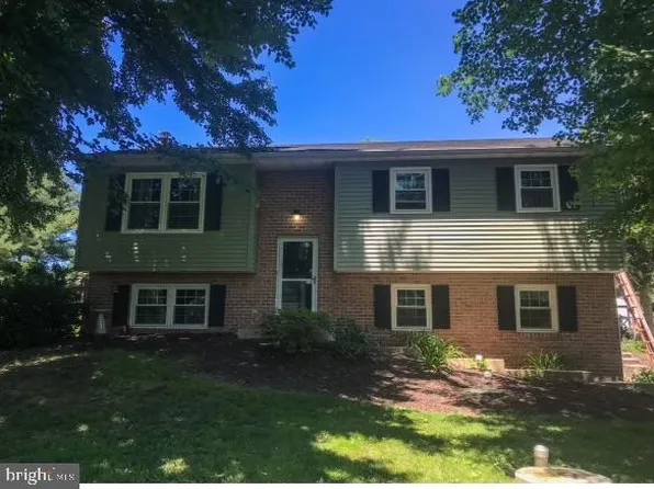 44 Moore Rd, Mohnton, PA 19540