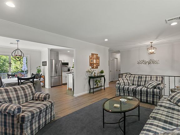 5th image of 257 Smith Ridge Road