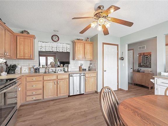 5th image of 103 Blue Branch Cir