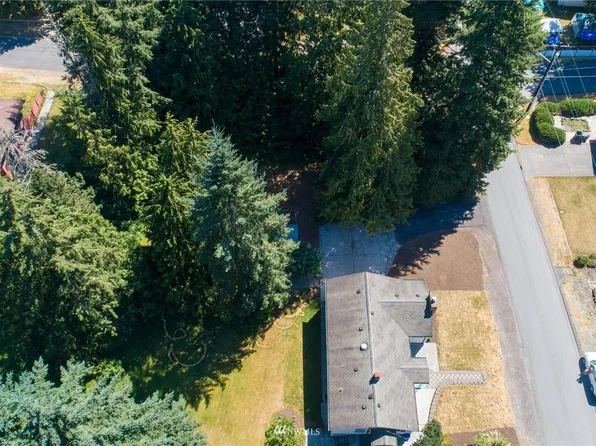 2421 74th St, Everett, WA 98203