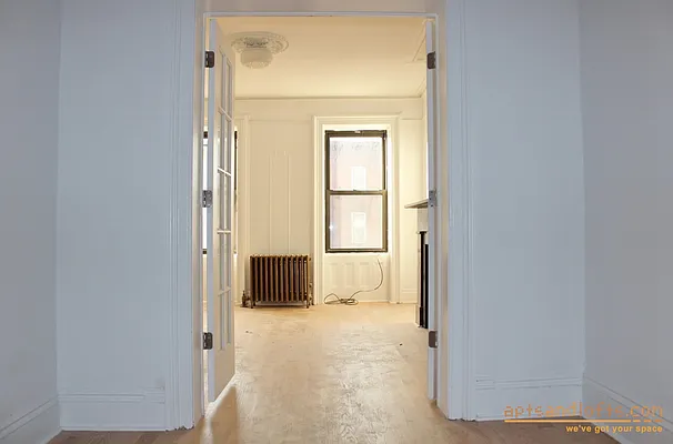 Rented by aptsandlofts.com | media 9