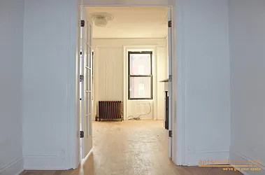 Rented by aptsandlofts.com