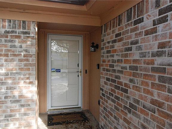 3rd image of 709 Annapolis Dr