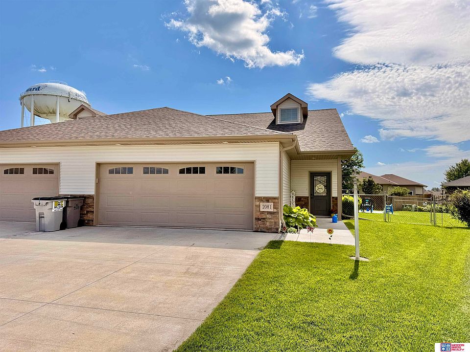 1st image of 2081 Meadow Ln