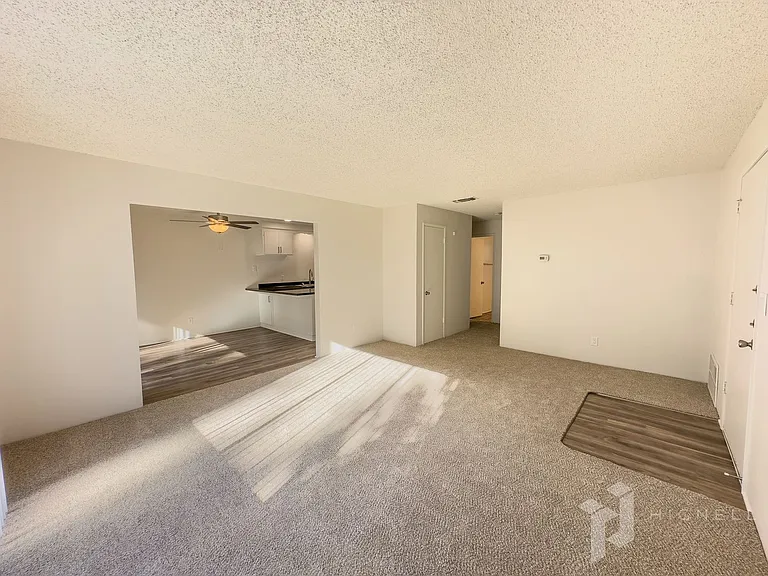 1836 Laburnum Ave — Photo 11