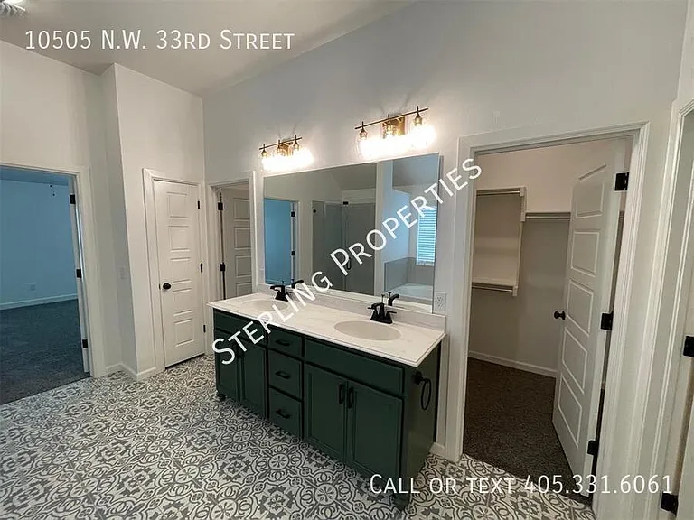 10505 N West 33rd St — Photo 23