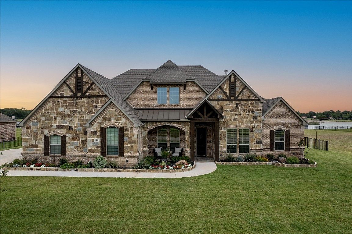 1801 Laguna Bay S, Azle, TX 76020 Zillow