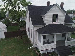 206 E South 1st St, Findlay, IL 62534