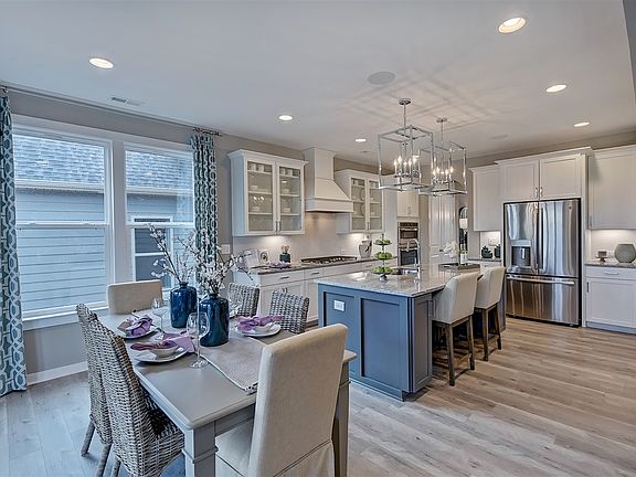2nd image of 4609 Kingswood Dr