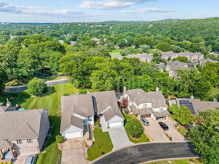 185 Eagle Pointe Dr — Photo 30