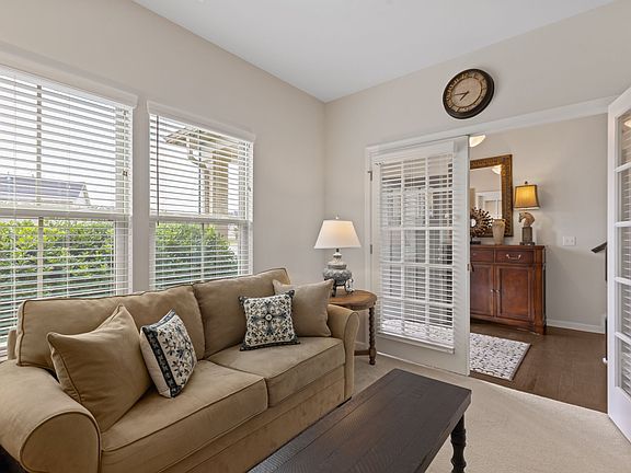 5th image of 226 Audrey Dr