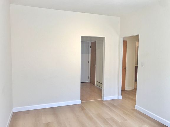 3rd image of 1324 Jackson St APT 2
