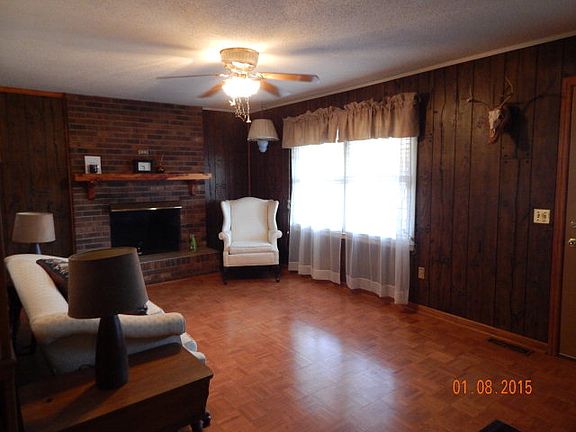 5th image of 170 Holly Pine St
