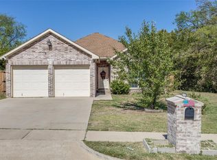1938 Beaumont St, Grand Prairie, TX 75051