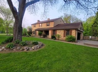 4274 Country Club Rd, Oshkosh, WI 54902