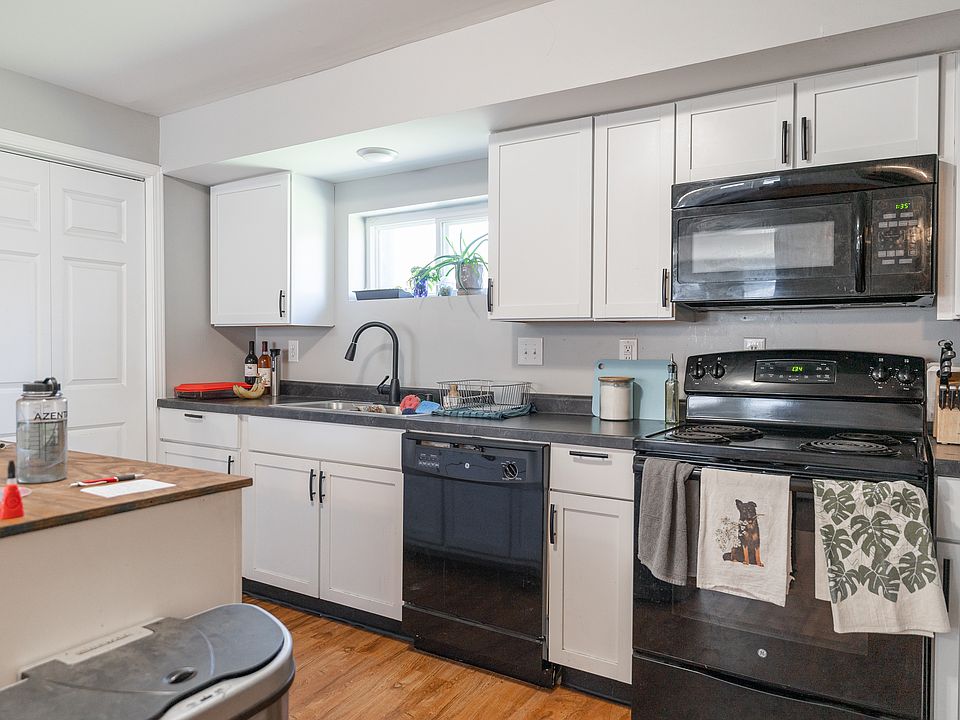 1st image of 2152 Sloan Ave