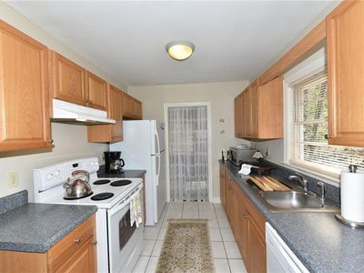 58 Spruell Springs Rd, Sandy Springs, GA, 30342