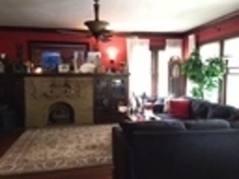 3rd image of 425 S Cottage Hill Ave