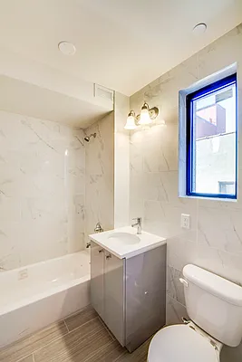 Rented by Bouklis Group | media 10