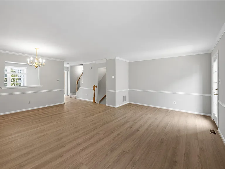 299 S Pickett St — Photo 16