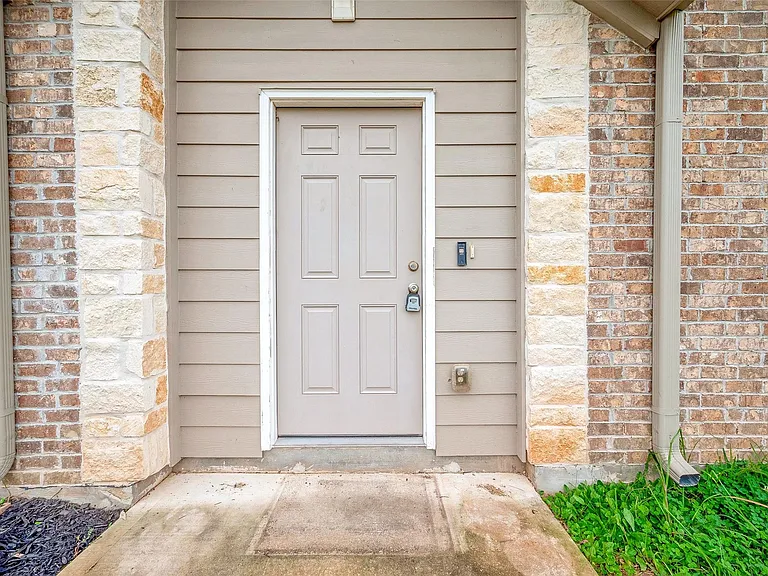 6022 Fite Rd — Photo 4