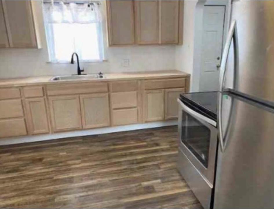 2nd image of 2116 W 38th Ave
