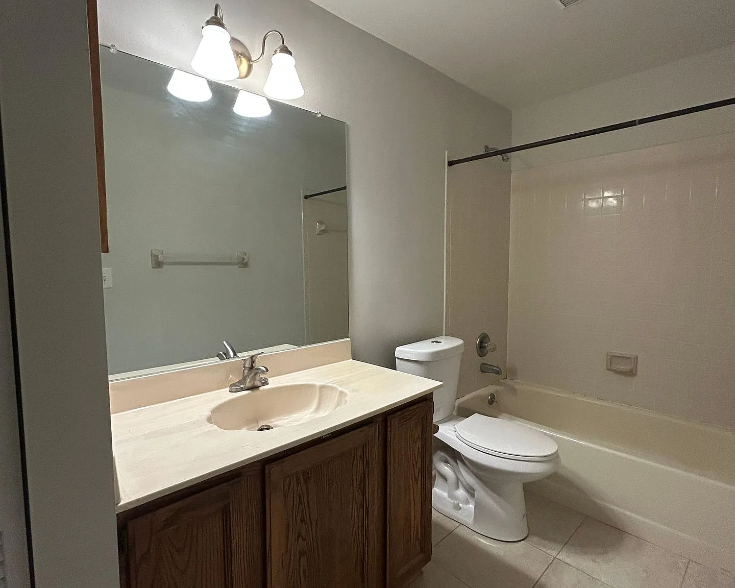 Beautiful & Well Maintained Brick Duplex in the heart of Melbourne Village! — Photo 3