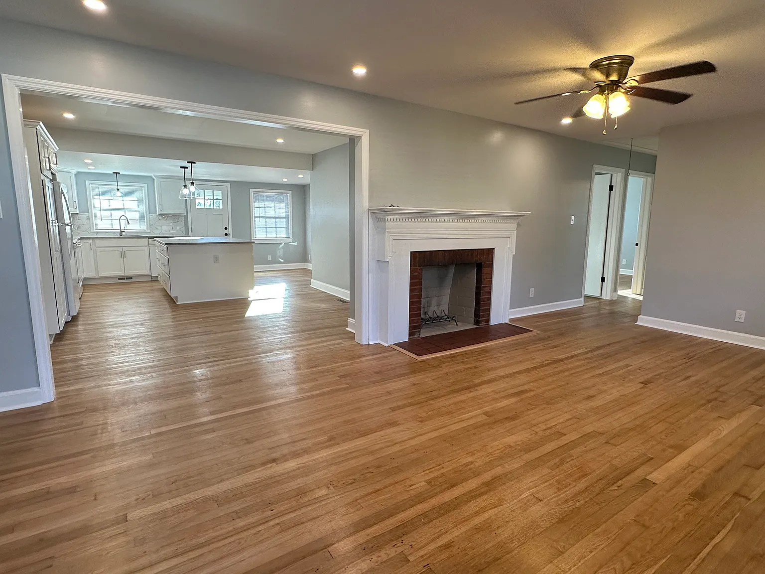 3 bed, 1225 sqft, $1,800 — Photo 3