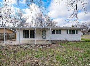 10381 Evergreen Dr, Manito, IL