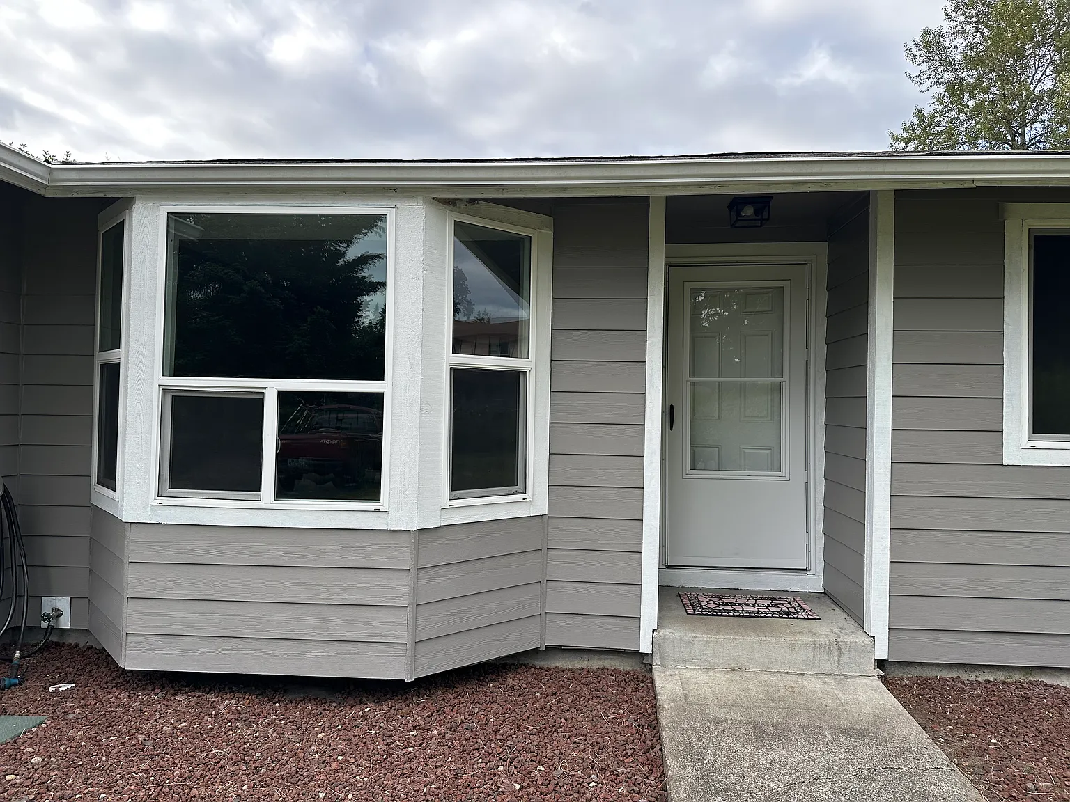 2 bed, 882 sqft, $2,100 — Photo 3