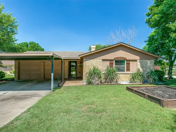 6277 Stardust Dr S, Watauga, TX 76148