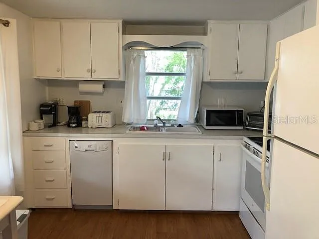 2 bed, 1.5 bath, 760 sqft, $2,200 — Photo 4