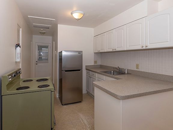 4th image of 1040 Schultz Ave #1040