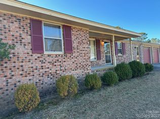 1133 Rogers Rd, Cassatt, SC 29032