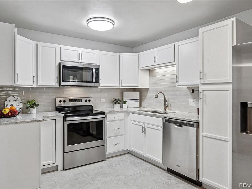 1st image of 650 S Alton Way #10A