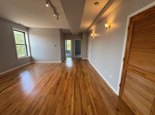 5900 S King Dr APT 3, Chicago, IL 60637