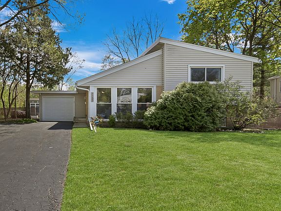 2nd image of 1157 Dartmouth Ln