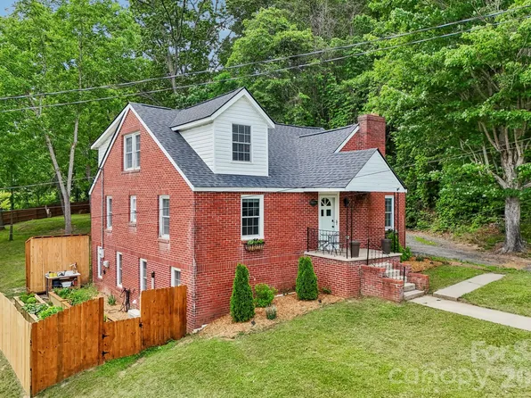 111 Bennett St, Burnsville, NC 28714