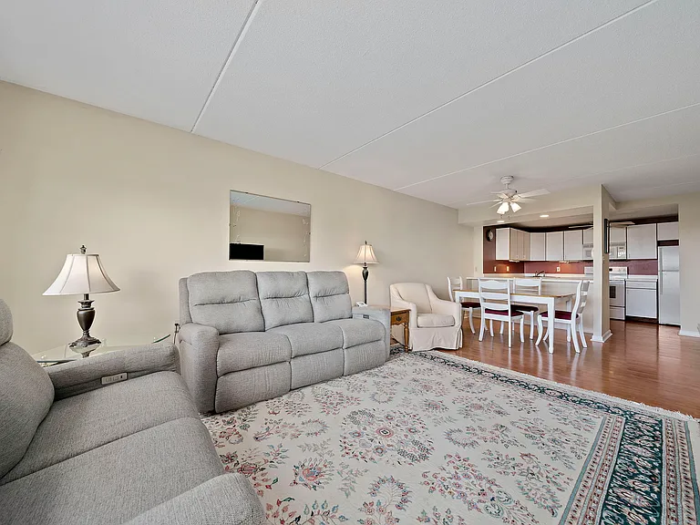 155 George Washington Blvd #306 — Photo 4